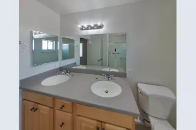 10221 N 87th Lane, Peoria, AZ 85345 - Photo 8