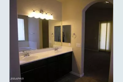 609 E Pearce Road, Phoenix, AZ 85042 - Photo 26