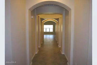 609 E Pearce Road, Phoenix, AZ 85042 - Photo 16
