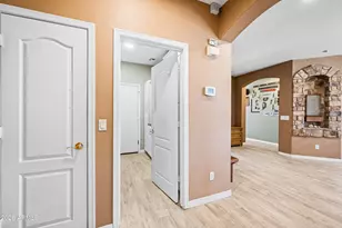 9129 W Yukon Dr, Peoria, AZ 85382 - Photo 30