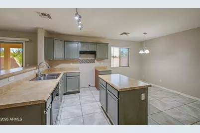 8506 W Luken Way, Tolleson, AZ 85353 - Photo 10