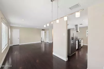 3817 N 49th Place, Phoenix, AZ 85018 - Photo 12