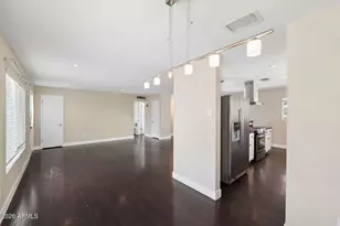 3817 N 49th Pl, Phoenix, AZ 85018 - Photo 12