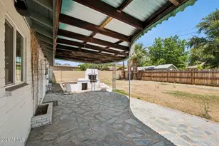 3817 N 49th Pl, Phoenix, AZ 85018 - Photo 18