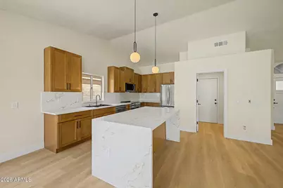 19022 N 24th Place, Phoenix, AZ 85050 - Photo 8