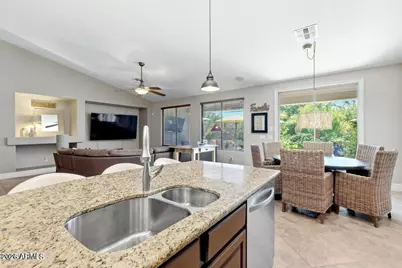 14395 W Port Royale Lane, Surprise, AZ 85379 - Photo 18
