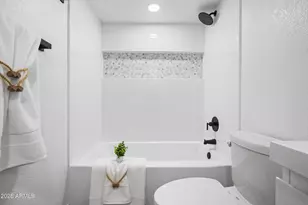 3934 W Glenaire Dr, Phoenix, AZ 85053 - Photo 44