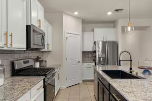14114 W Surrey Dr, Surprise, AZ 85379 - Photo 10