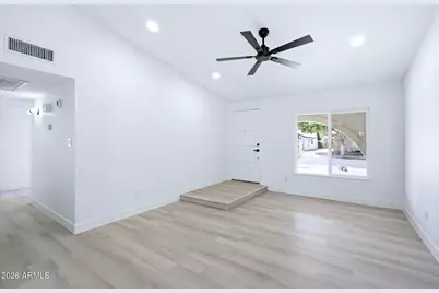 1262 W Mendoza Avenue, Mesa, AZ 85202 - Photo 8