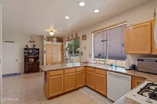 2718 Avondale Dr, Sierra Vista, AZ 85650 - Photo 12