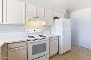 9623 N 70th Dr, Peoria, AZ 85345 - Photo 12