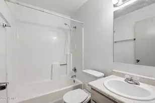 9623 N 70th Dr, Peoria, AZ 85345 - Photo 18