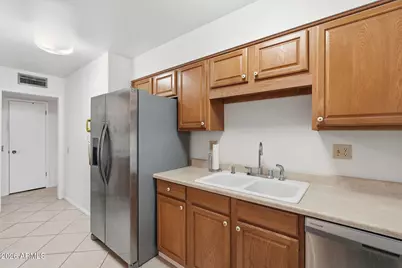 18027 N 134 Avenue, Sun City West, AZ 85375 - Photo 8