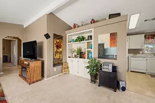 886 E Eagle Dr, San Tan Valley, AZ 85140 - Photo 6