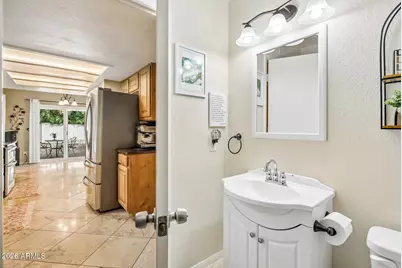 413 E Kristal Way, Phoenix, AZ 85024 - Photo 10