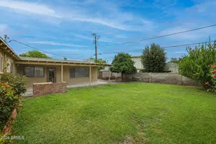 1005 E Cavalier, Phoenix, AZ 85014 - Photo 32