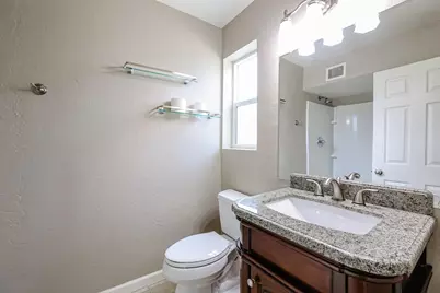 1005 E Cavalier Drive, Phoenix, AZ 85014 - Photo 18