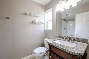 1005 E Cavalier Dr, Phoenix, AZ 85014 - Photo 18