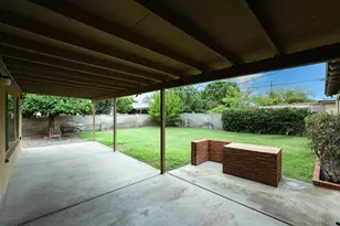 1005 E Cavalier Dr, Phoenix, AZ 85014 - Photo 24