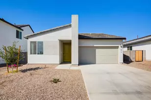 6326 S 47th Dr, Phoenix, AZ 85339 - Photo 2