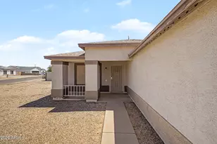 11337 W Carousel Dr, Arizona City, AZ 85123 - Photo 2