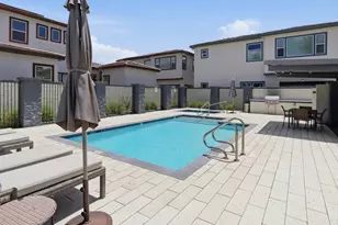 1555 E Ocotillo Rd, Phoenix, AZ 85014 - Photo 32