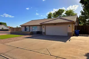 808 N Winthrop Cir, Mesa, AZ 85213 - Photo 1