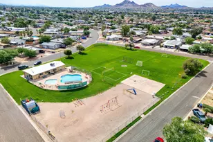 233 E Michelle Dr, Phoenix, AZ 85022 - Photo 42