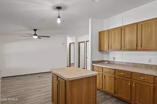 233 E Michelle Dr, Phoenix, AZ 85022 - Photo 26