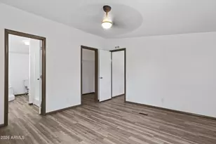 233 E Michelle Dr, Phoenix, AZ 85022 - Photo 30