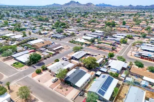 233 E Michelle Dr, Phoenix, AZ 85022 - Photo 12