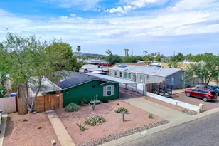 233 E Michelle Dr, Phoenix, AZ 85022 - Photo 8