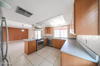 19621 N 3rd Drive, Phoenix, AZ 85027 - Photo 12