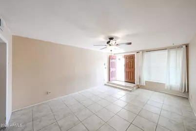 19621 N 3rd Drive, Phoenix, AZ 85027 - Photo 6