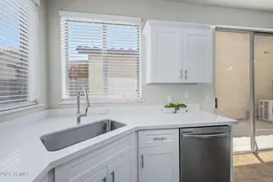 2061 N 29th Pl, Mesa, AZ 85213 - Photo 10