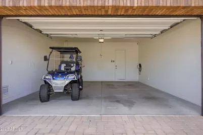 121 E Alcatara Avenue, Queen Creek, AZ 85140 - Photo 10