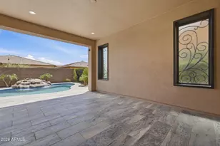 121 E Alcatara Ave, Queen Creek, AZ 85140 - Photo 8