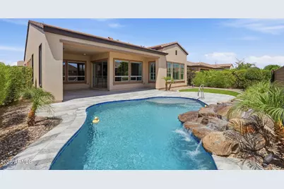 121 E Alcatara Avenue, Queen Creek, AZ 85140 - Photo 4