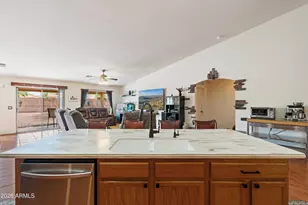 566 W Cobblestone Ct, Casa Grande, AZ 85122 - Photo 14