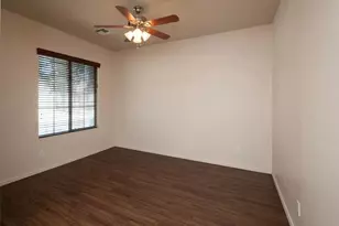 141 W Hackberry Dr, Chandler, AZ 85248 - Photo 2