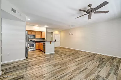 20660 N 40th Street #1075, Phoenix, AZ 85050 - Photo 6