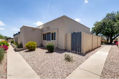 704 S Lebanon Lane, Tempe, AZ 85288 - Photo 4
