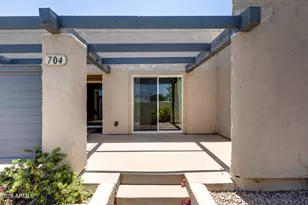 704 S Lebanon Ln, Tempe, AZ 85288 - Photo 30
