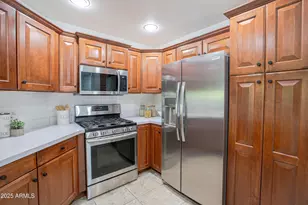 5450 E Deer Valley Dr, Phoenix, AZ 85054 - Photo 8
