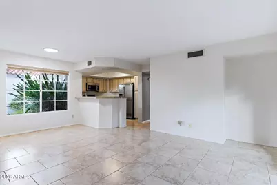 4021 E Laurel Lane NE, Phoenix, AZ 85028 - Photo 16
