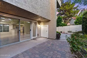4021 E Laurel Ln NE, Phoenix, AZ 85028 - Photo 18