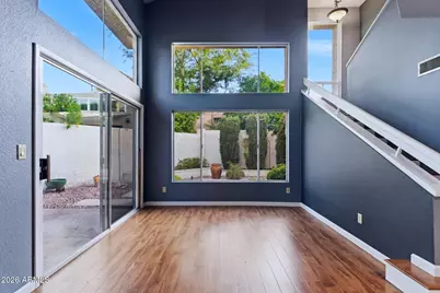 4021 E Laurel Lane NE, Phoenix, AZ 85028 - Photo 10