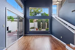 4021 E Laurel Ln NE, Phoenix, AZ 85028 - Photo 10