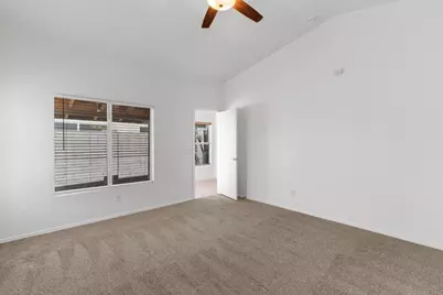 3039 E Hononegh Drive, Phoenix, AZ 85050 - Photo 18