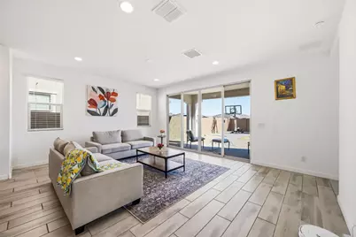 2053 W Sienna Bouquet Place, Phoenix, AZ 85085 - Photo 4